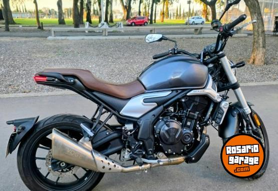 Motos - Voge 500 AC 2024 Nafta 3100Km - En Venta