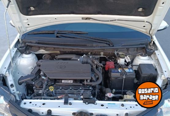 Autos - Toyota ETIOS XLS 2021 Nafta 80950Km - En Venta