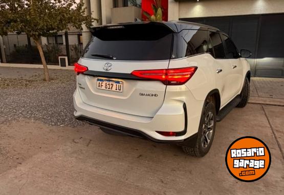Camionetas - Toyota Sw4 Diamond 2023 Diesel 70000Km - En Venta