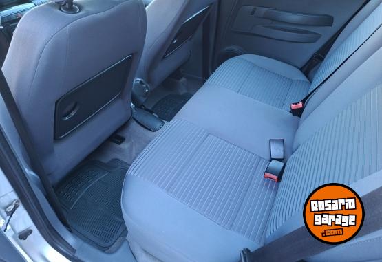Autos - Volkswagen Suran 2010 Nafta 190000Km - En Venta