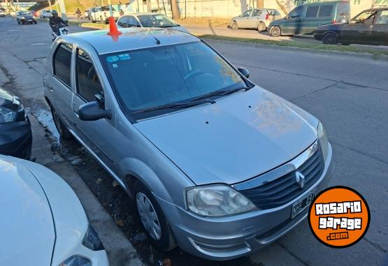 Autos - Renault Logan 2013 GNC 111111Km - En Venta