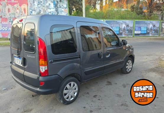 Utilitarios - Renault Kangoo authentique 2017 GNC 160000Km - En Venta