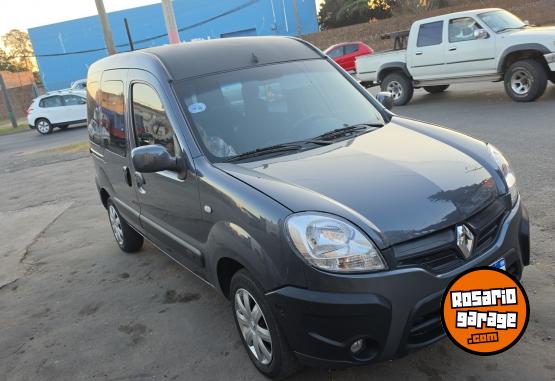 Utilitarios - Renault Kangoo authentique 2017 GNC 160000Km - En Venta