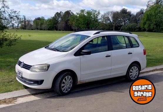 Autos - Volkswagen Suran 1.6 2010 Nafta 232000Km - En Venta