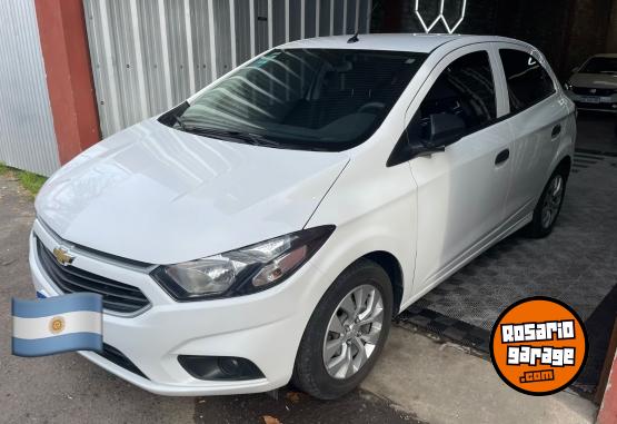 Autos - Chevrolet Ónix LT 2017 Nafta 78500Km - En Venta
