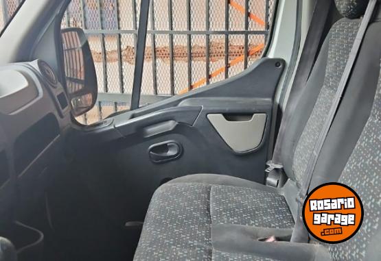 Camiones y Gr�as - REANULT MASTER CON ESTRUCTURA DE HIERRO +LONA - En Venta