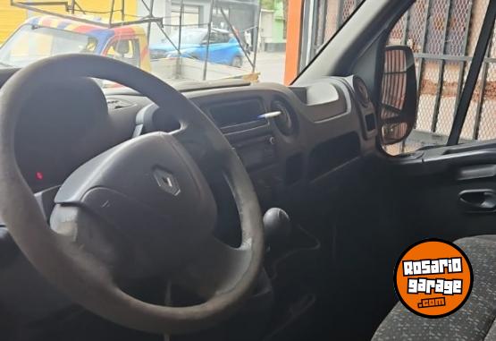 Camiones y Gr�as - REANULT MASTER CON ESTRUCTURA DE HIERRO +LONA - En Venta