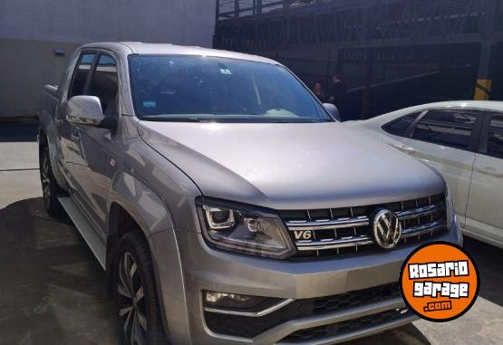 Camionetas - Volkswagen Amarok v6 Extreme 2022 Diesel 91000Km - En Venta