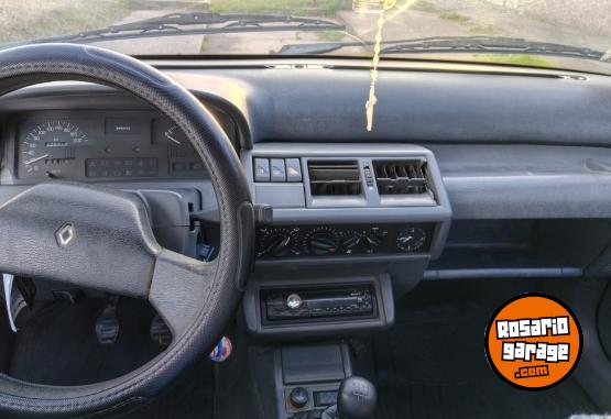 Autos - Renault Clio 1996 Nafta 231000Km - En Venta