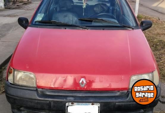 Autos - Renault Clio 1996 Nafta 231000Km - En Venta