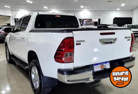 Camionetas - Toyota Hilux 2018 Nafta 198000Km - En Venta