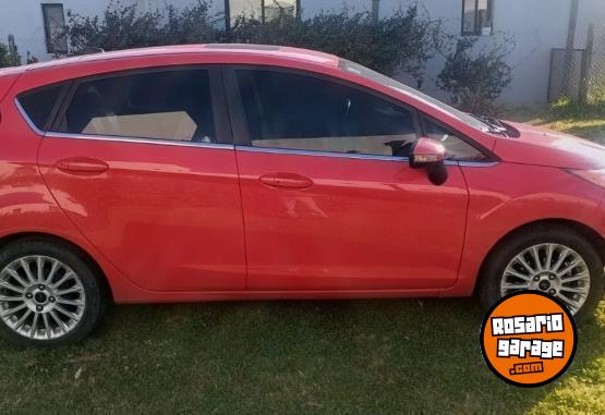 Autos - Ford FIESTA TITANIUM 2015 Nafta 143000Km - En Venta