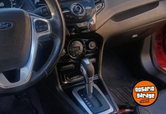 Autos - Ford FIESTA TITANIUM 2015 Nafta 143000Km - En Venta