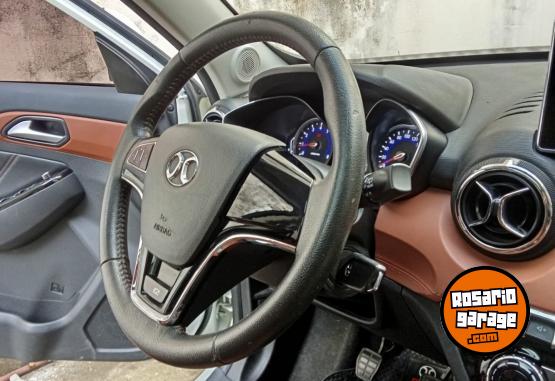 Autos - Baic X35 Luxury 2018 Nafta 83000Km - En Venta