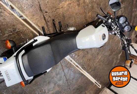 Motos - Yamaha YBR 125 2023 Nafta 15000Km - En Venta