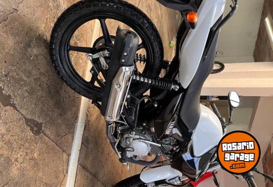 Motos - Yamaha YBR 125 2023 Nafta 15000Km - En Venta