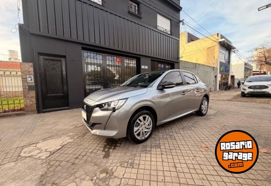 Autos - Peugeot 208 2024 Nafta 33000Km - En Venta
