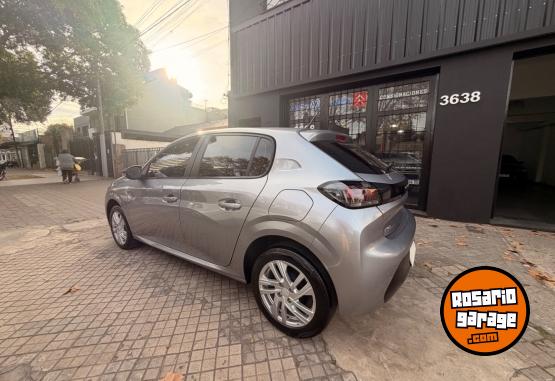 Autos - Peugeot 208 2024 Nafta 33000Km - En Venta