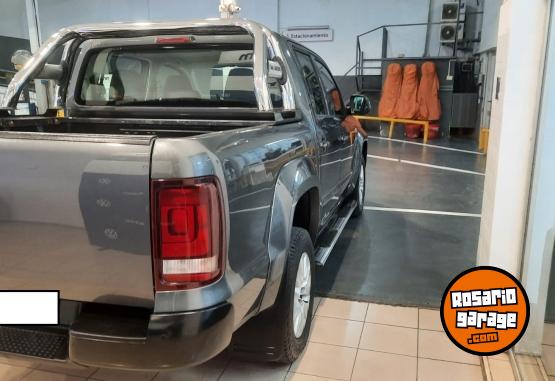 Camionetas - Volkswagen AMAROK COMFORTLINE 4X2 MT 2023 Diesel 120000Km - En Venta
