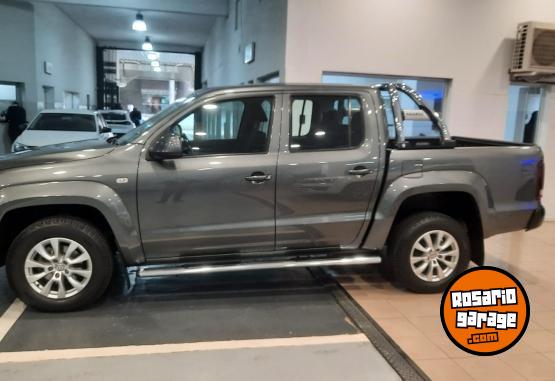 Camionetas - Volkswagen AMAROK COMFORTLINE 4X2 MT 2023 Diesel 120000Km - En Venta