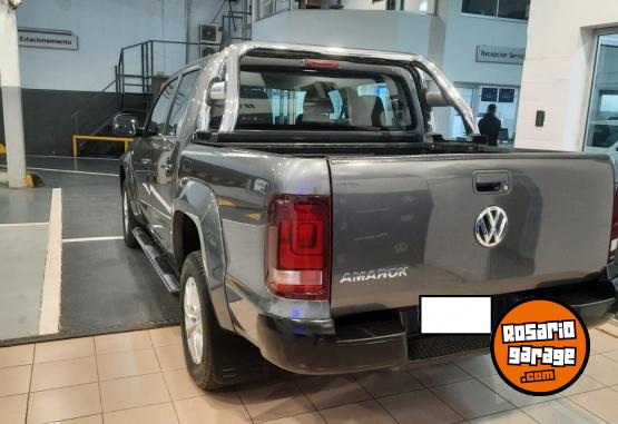 Camionetas - Volkswagen AMAROK COMFORTLINE 4X2 MT 2023 Diesel 120000Km - En Venta