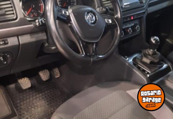 Camionetas - Volkswagen AMAROK COMFORTLINE 4X2 MT 2023 Diesel 120000Km - En Venta