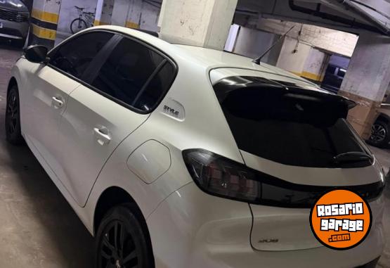 Autos - Peugeot 208 2022 Nafta 84000Km - En Venta