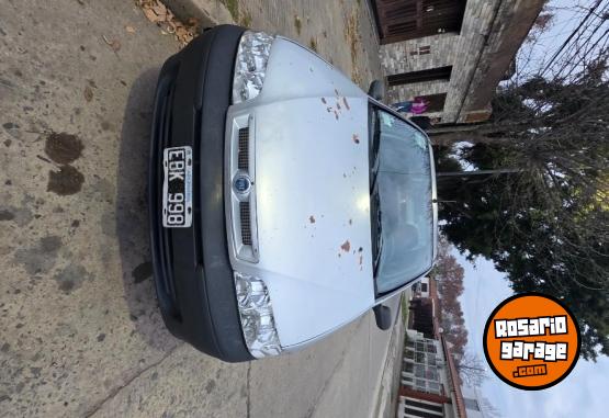 Autos - Fiat Siena 2003 Nafta 240000Km - En Venta
