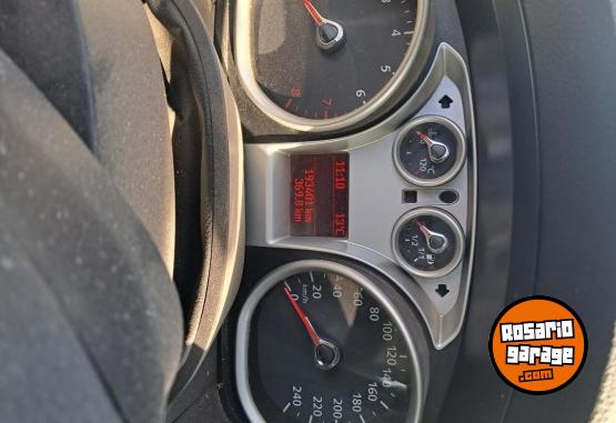 Camionetas - Ford Kuga Titanium 2.5 at 4x4 2013 Nafta 180000Km - En Venta