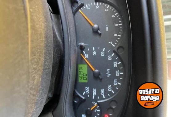 Autos - Ford 2005 1.6 ambiente 2005 Nafta 106000Km - En Venta
