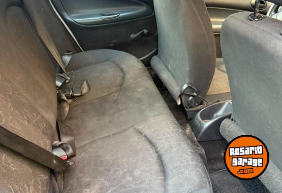 Autos - Peugeot 206 2011 Nafta 83000Km - En Venta