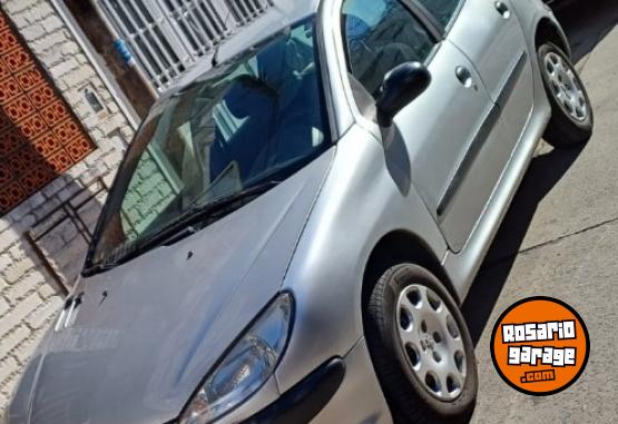 Autos - Peugeot 206 2011 Nafta 83000Km - En Venta