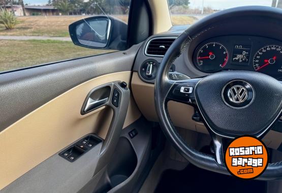 Autos - Volkswagen POLO HIGHLINE 1.6 CADENER 2018 Nafta 120000Km - En Venta