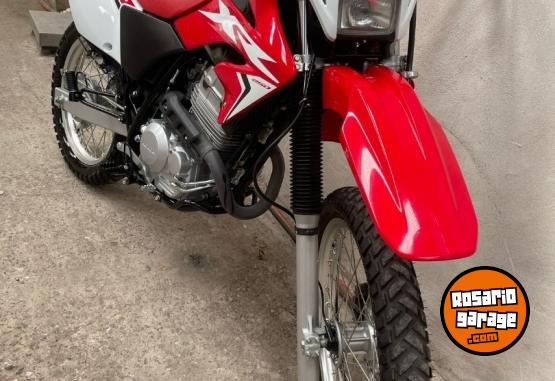 Motos - Honda Tornado 2018 Nafta 6500Km - En Venta