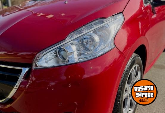 Autos - Peugeot 208 feline 2015 Nafta 17600Km - En Venta