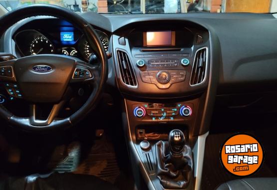 Autos - Ford Focus 3 2016 Nafta 122200Km - En Venta