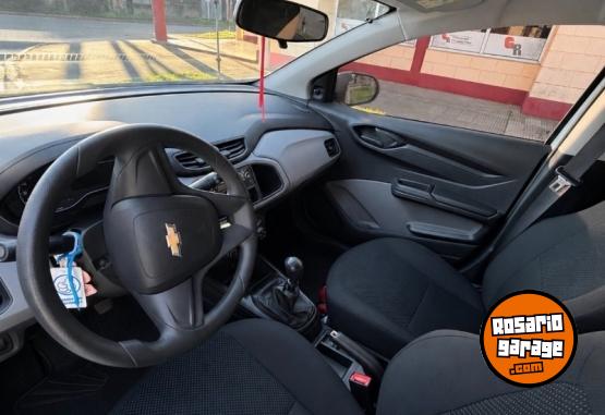 Autos - Chevrolet Onix Joy 2017 Nafta 97300Km - En Venta