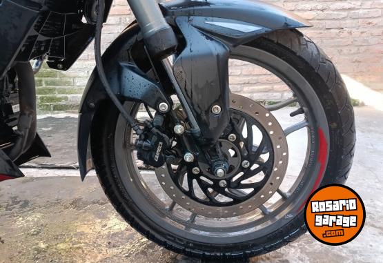 Motos - Bajaj NS 200 2025 Nafta 9000Km - En Venta
