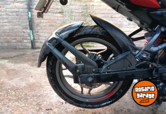 Motos - Bajaj NS 200 2025 Nafta 9000Km - En Venta