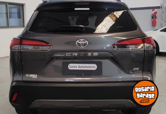 Autos - Toyota COROLLA CROSS SEG NAFTA 2021 Nafta 62000Km - En Venta