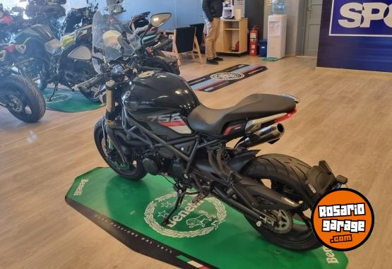 Motos - Benelli 752S 2022 Nafta 4000Km - En Venta