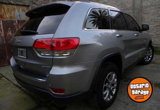 Camionetas - Jeep Grand Cherokee 2014 Nafta 190000Km - En Venta