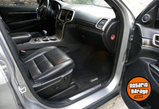 Camionetas - Jeep Grand Cherokee 2014 Nafta 190000Km - En Venta
