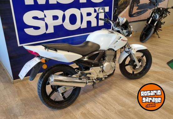 Motos - Honda TWISTER CBX 250 2014 Nafta 19010Km - En Venta