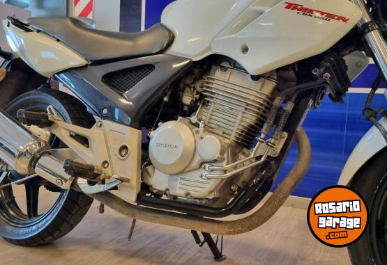 Motos - Honda TWISTER CBX 250 2014 Nafta 19010Km - En Venta
