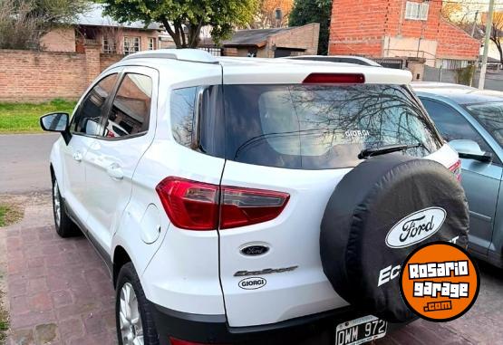 Camionetas - Ford Ecosport 1.6 Titanium 2015 Nafta 142000Km - En Venta