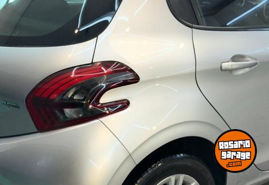 Autos - Peugeot 208 allure 2018 Nafta 60000Km - En Venta