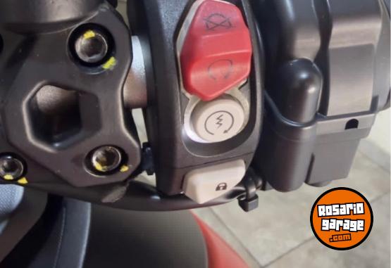 Motos - Ducati V2S 2024 Nafta 14500Km - En Venta