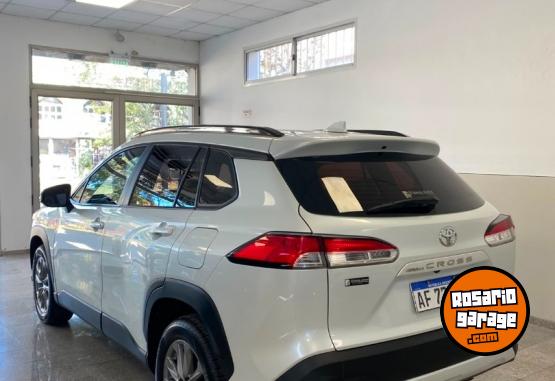 Camionetas - Toyota Corolla Cross XLI 2.0 CVT 2023 Nafta 80000Km - En Venta