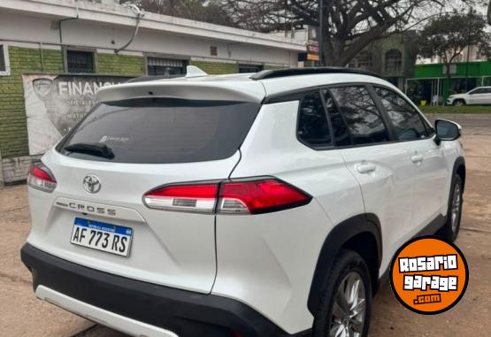 Camionetas - Toyota Corolla Cross XLI 2.0 CVT 2023 Nafta 80000Km - En Venta
